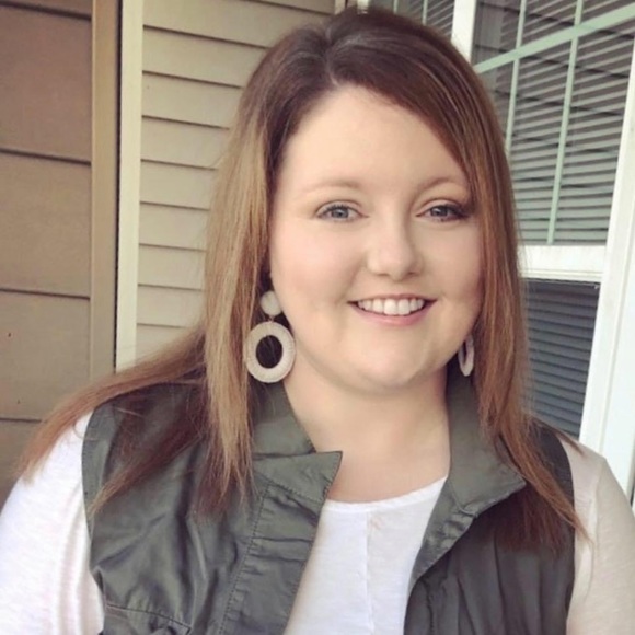 Meet your Posher, Devon - Picture 1 of 2